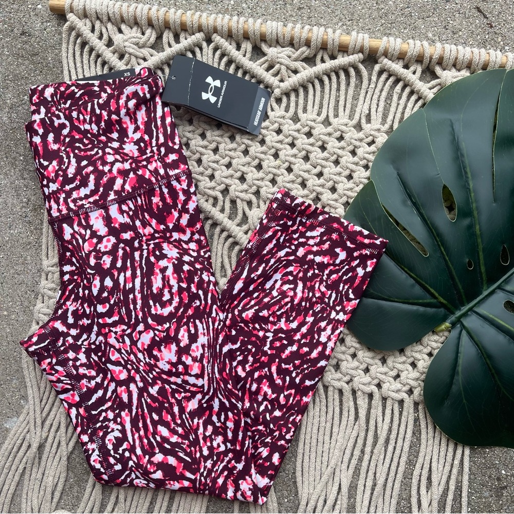 New Under Armour Printed High Rise Capri Athletic Leggings Size XS
